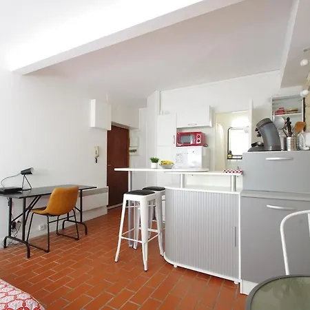 Sara, Wifi, Mignon, Discret Appartement