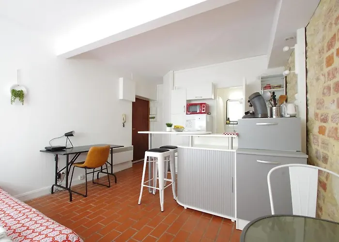 Sara, Wifi, Mignon, Discret Daire